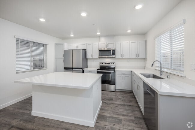 Interior Photo - Isles