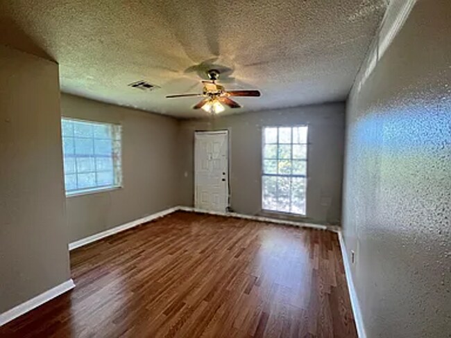 Foto del edificio - TOWNHOME AVAILABLE FOR RENT IN LAFAYETTE!