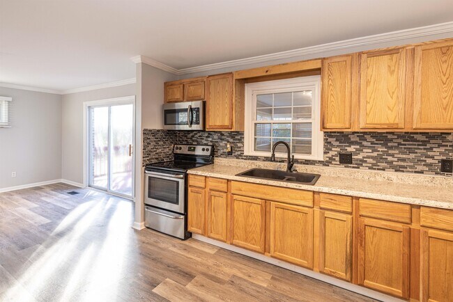 Building Photo - 6381 NC-73
