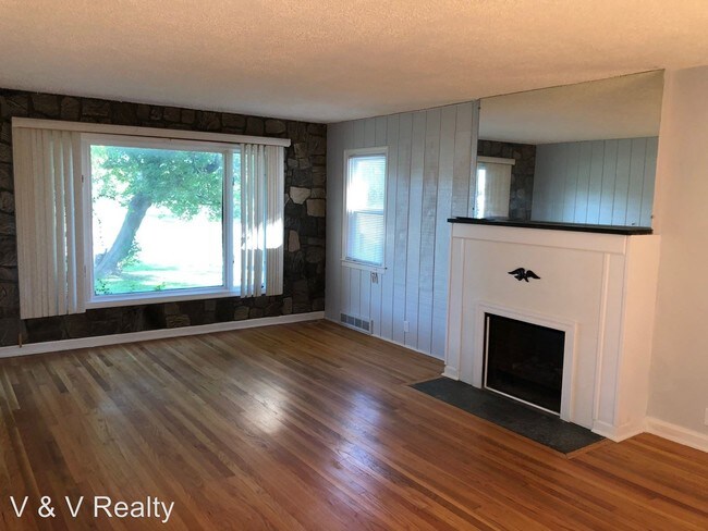 Building Photo - 3 br, 2 bath House - 5014 W Taft Rd