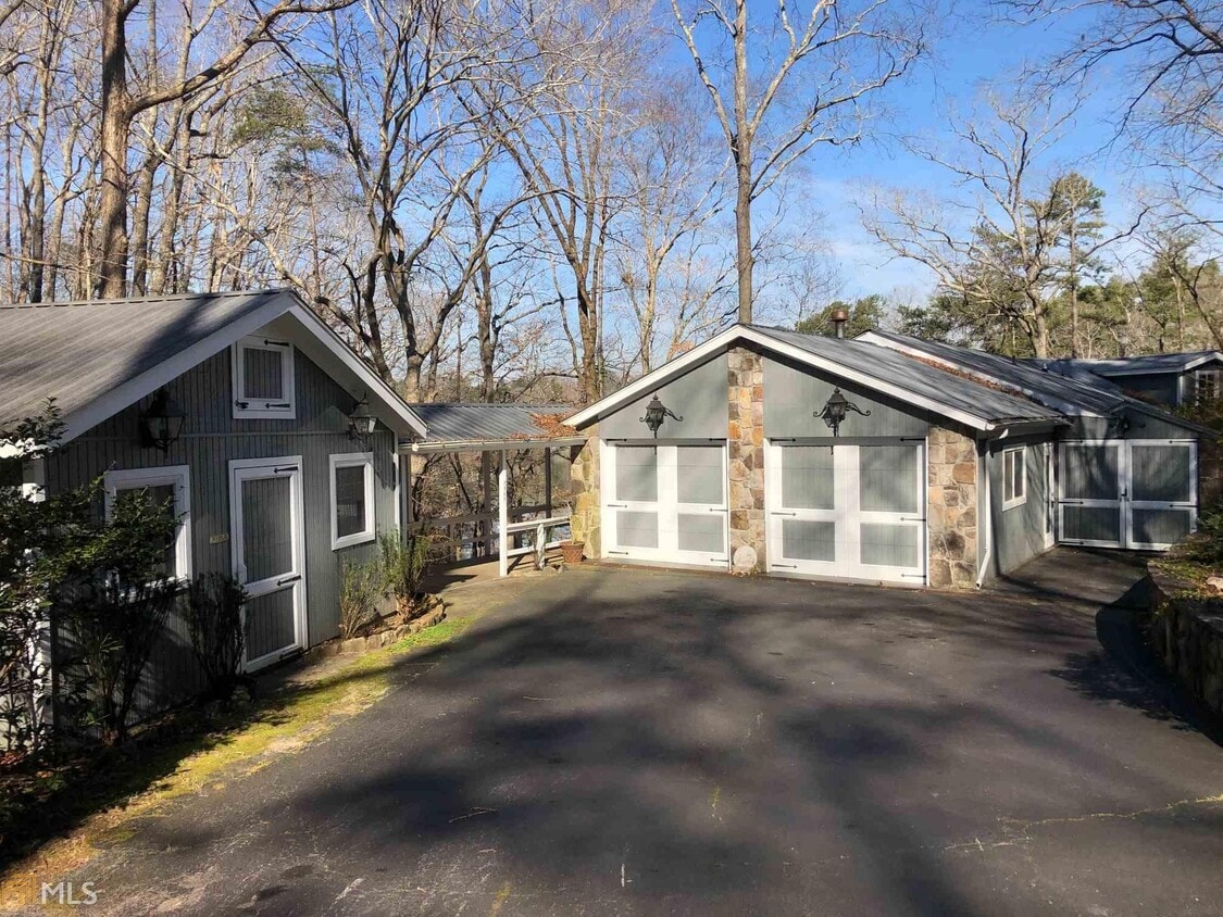 2965 Goble Dr NE, Gainesville, GA 30501 House for Rent in Gainesville