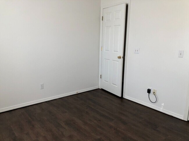 Foto del edificio - ***2509 Parkcrest***