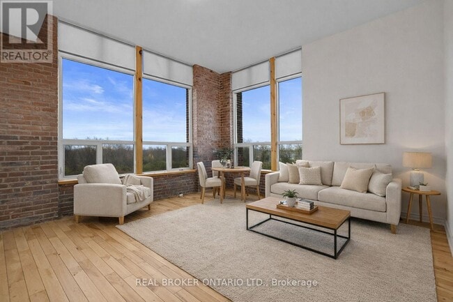 Building Photo - 150 Mill St