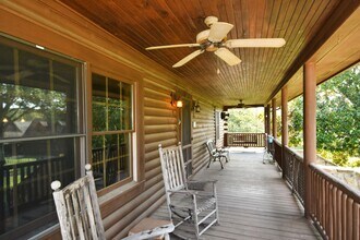Building Photo - 187 Rustic Rd