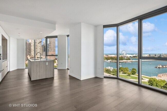 Foto del edificio - 211 N Harbor Dr