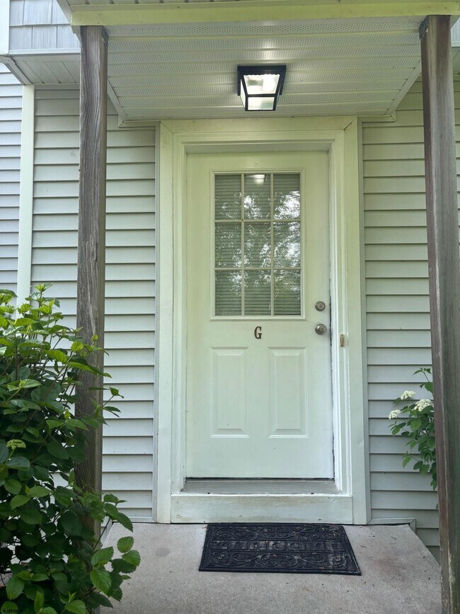 Building Photo - 27 Oyster Bay Rd