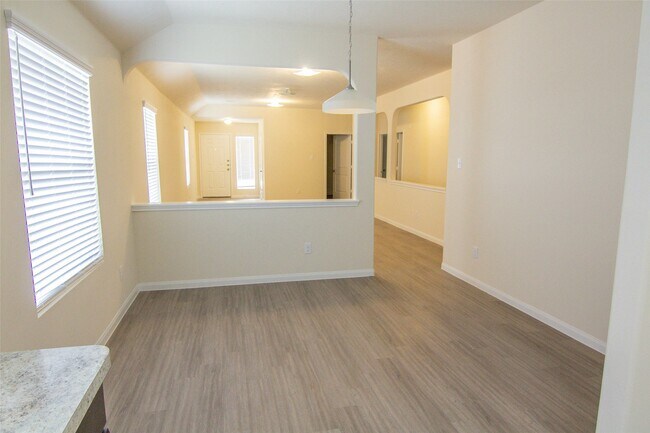 Foto del edificio - 961 Park Ridge Ct