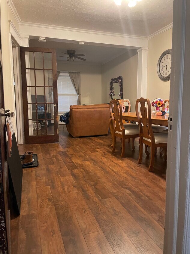 Foto principal - 1322 Linden St