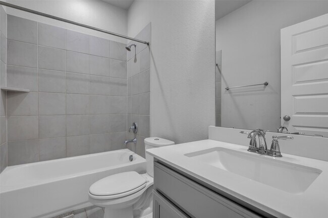 Building Photo - 1202 Oak Barrel Run