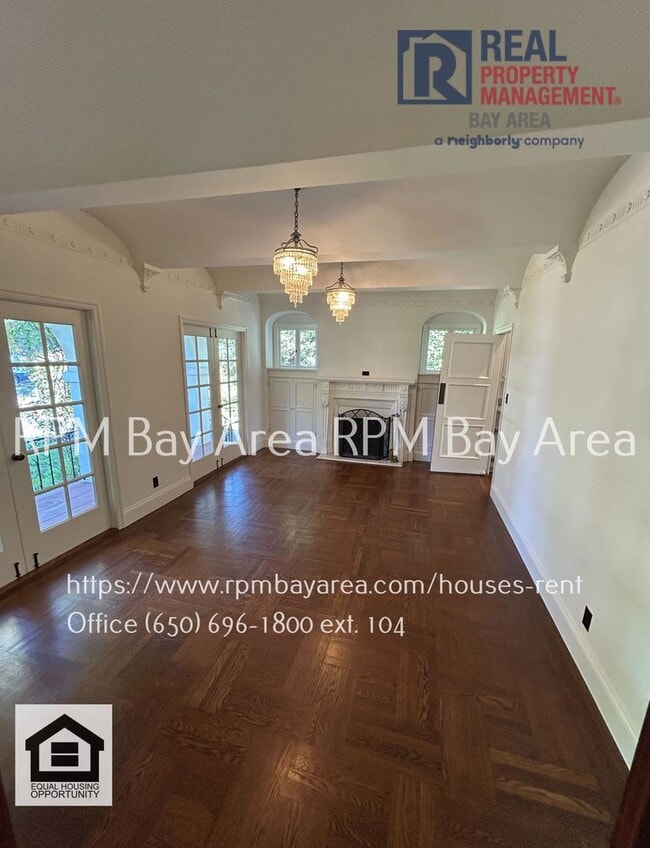 Building Photo - Luxury Family Oasis with Pool in San Mateo...