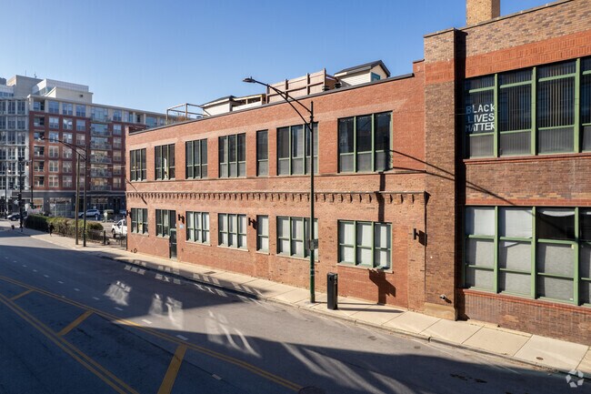 Building Photo - Acorn Lofts