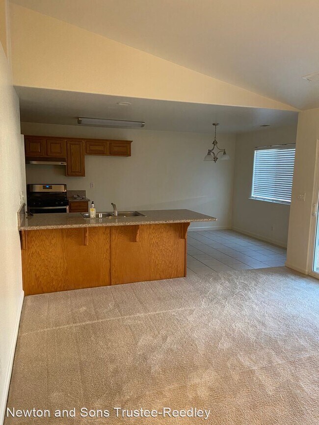 Foto del edificio - 3 br, 2 bath House - 252 N 5th Street