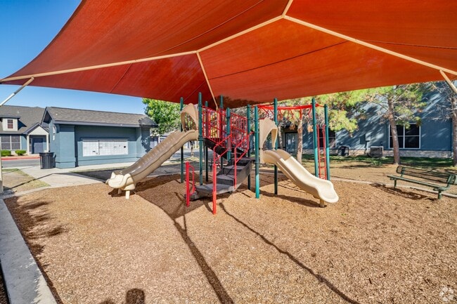 Building Photo - Houston Street Townhomes