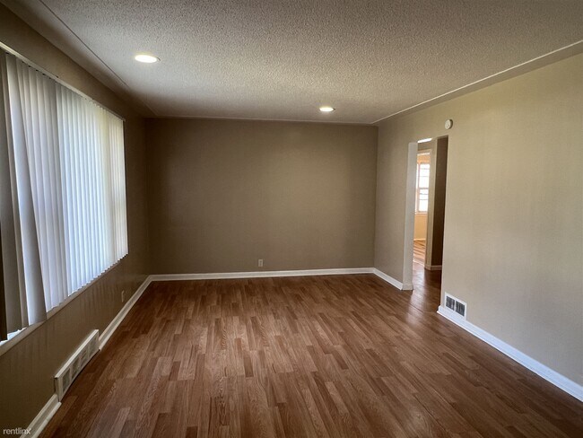 Building Photo - 3 br, 1 bath House - 544 Buckingham Ave