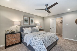 Building Photo - Estates at Cypress