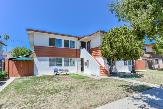 Building Photo - 2506 S Rosewood Ave