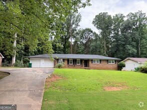 Building Photo - 4833 Thompson Mill Rd