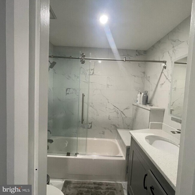 Foto del edificio - 5100 Convent Ln