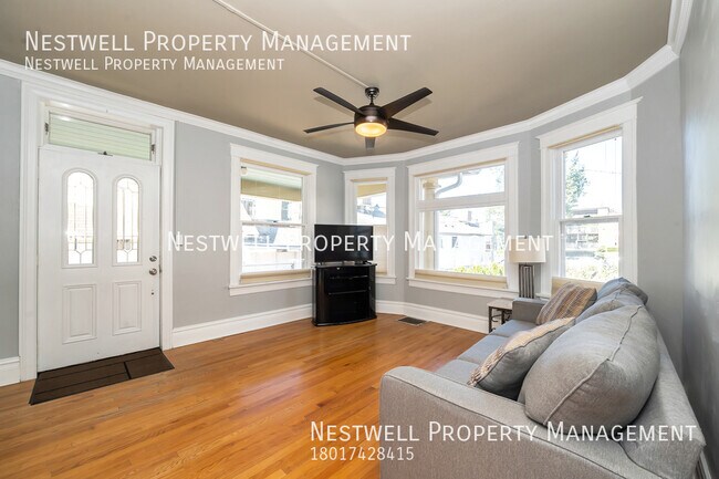 Building Photo - $250 OFF 1ST MONTH'S RENT - Great 3-bed home