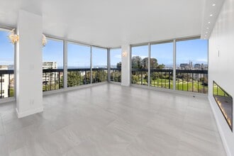 Building Photo - 2200 Sacramento St