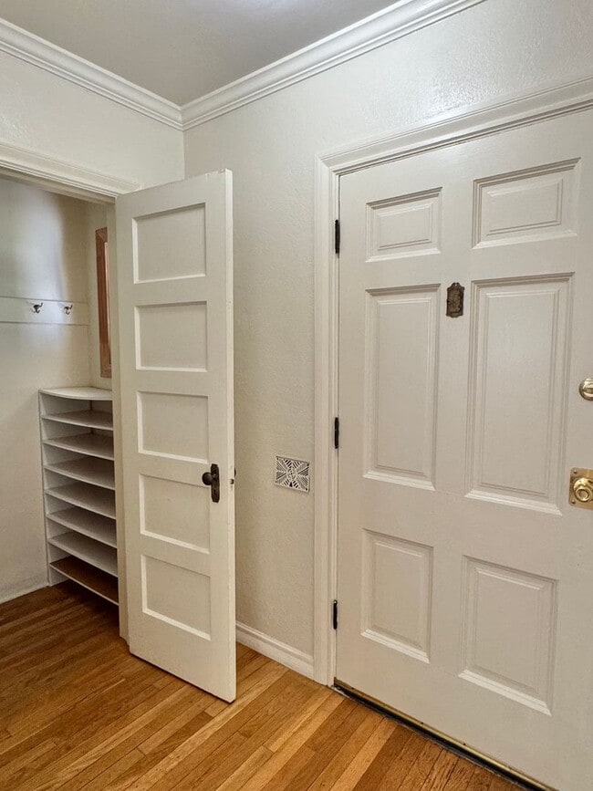 Foto del edificio - 548 W 4th Ave