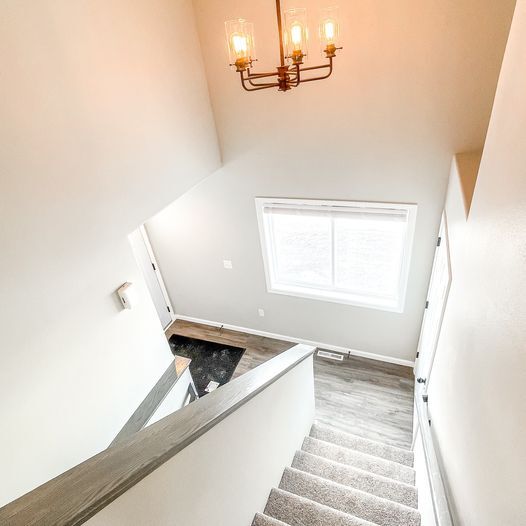 Foto del edificio - 243 Divide Dr