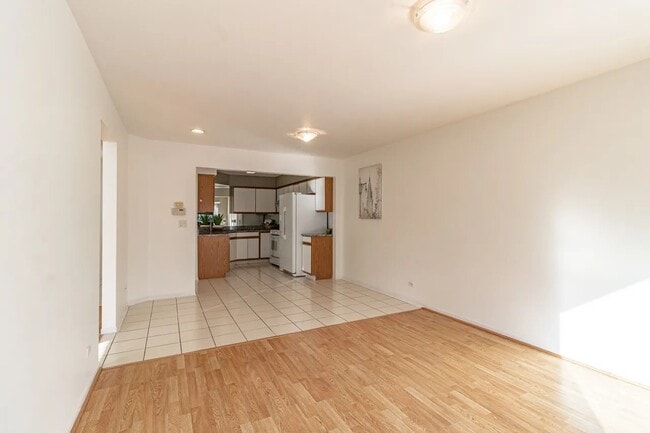 Foto del edificio - 1357 Newport St