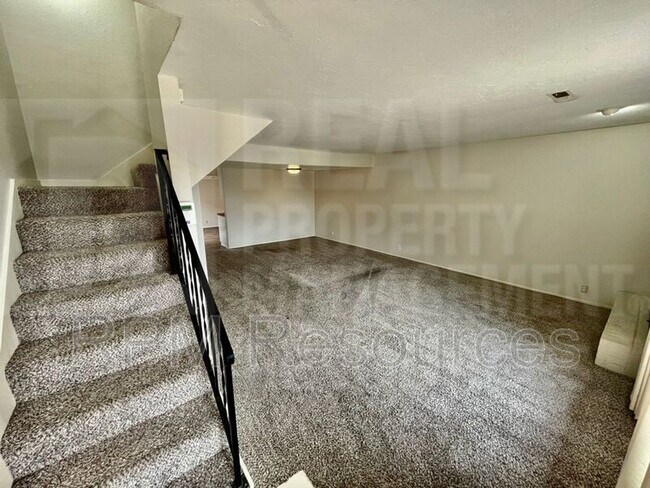 Foto del edificio - 9604 Hefner Village Blvd