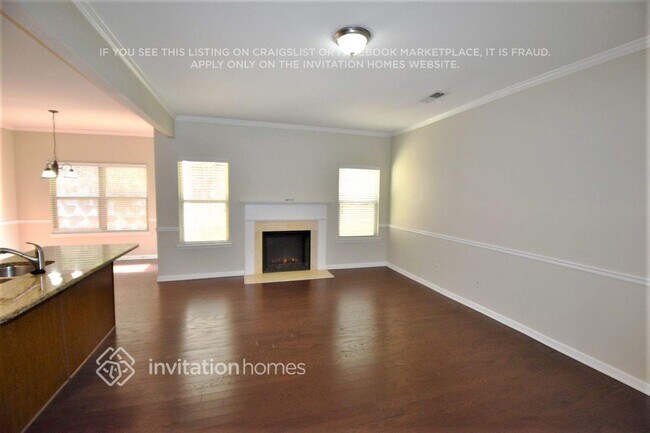 Foto del edificio - 526 Crestmont Ln