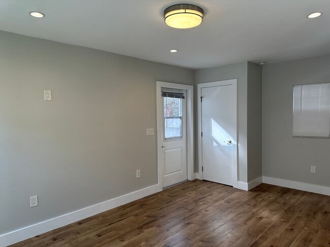 Building Photo - 4550-4550 B 42nd St.