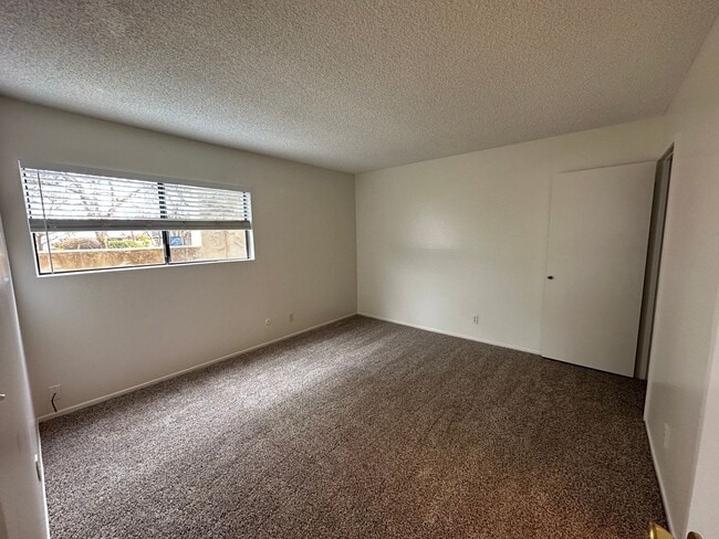 Foto del edificio - Quaint beach apartment!