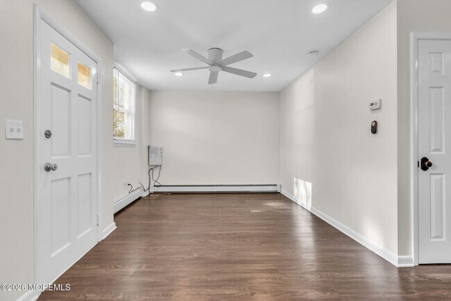 Building Photo - 1411 3rd Ave