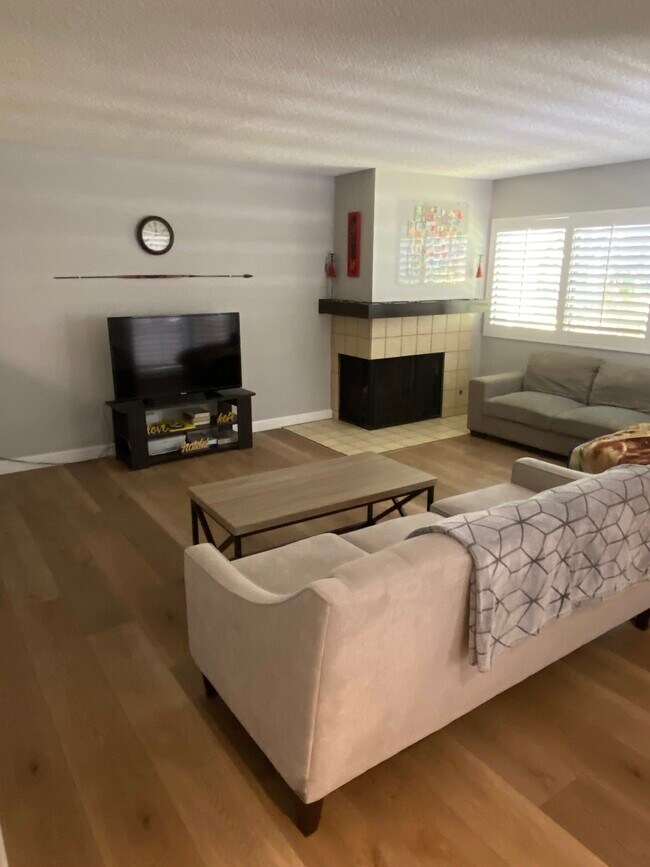 Living Room with Fireplace - 365 W Alameda Ave