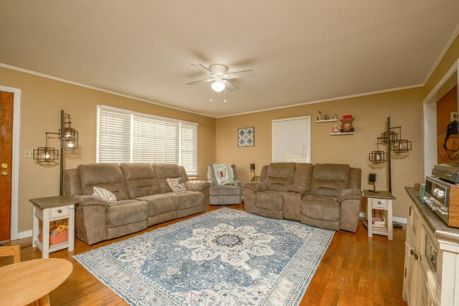 Building Photo - 107 Edgewood Ave