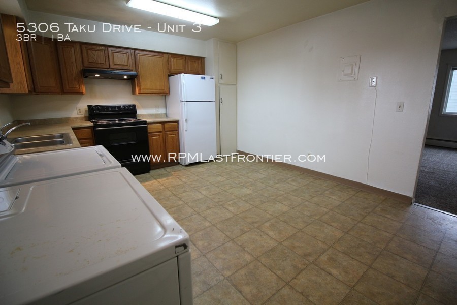 Primary Photo - 5306 Taku Dr