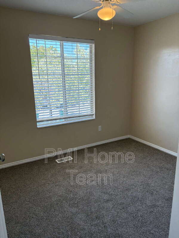 Building Photo - 4440 S 2750 W