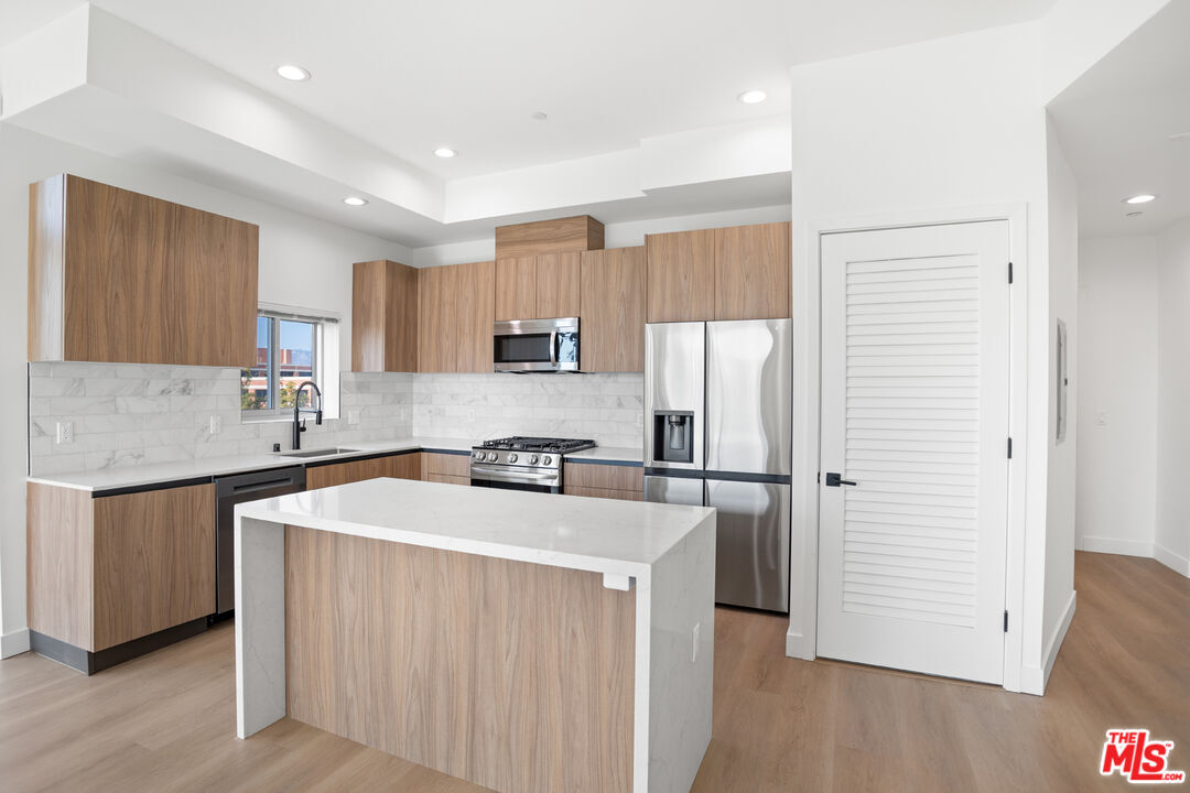 Foto principal - 164 Chestnut St