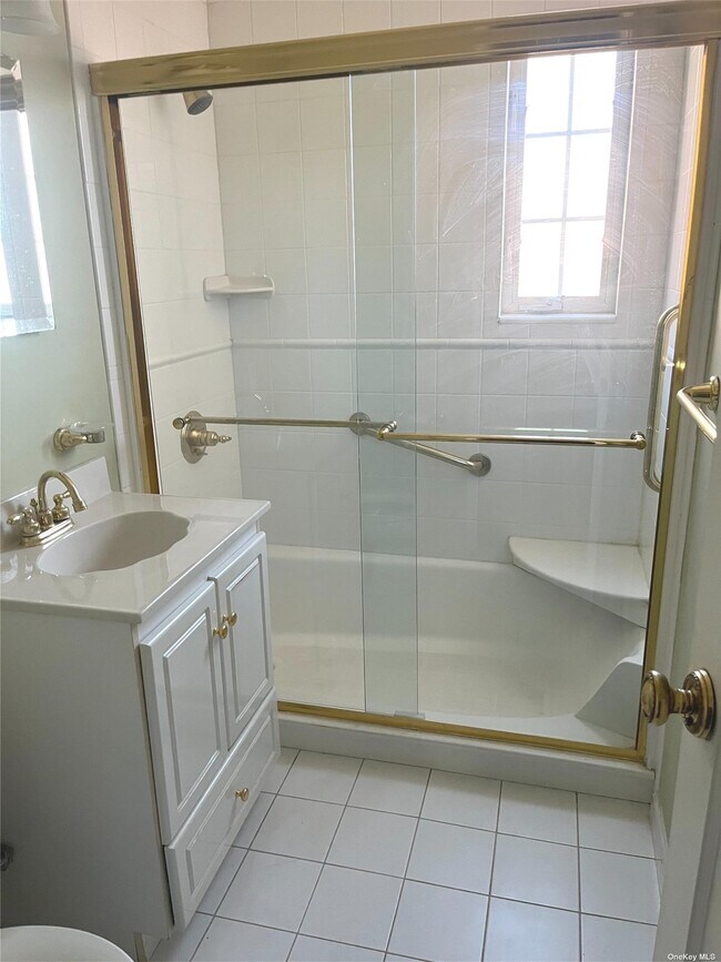 Building Photo - 22 Nathan Hale Dr