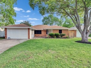 Building Photo - 6026 Diamond Ct