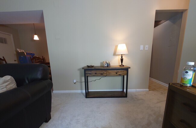 Living room, alternate angle - 2214 Glouchester Dr