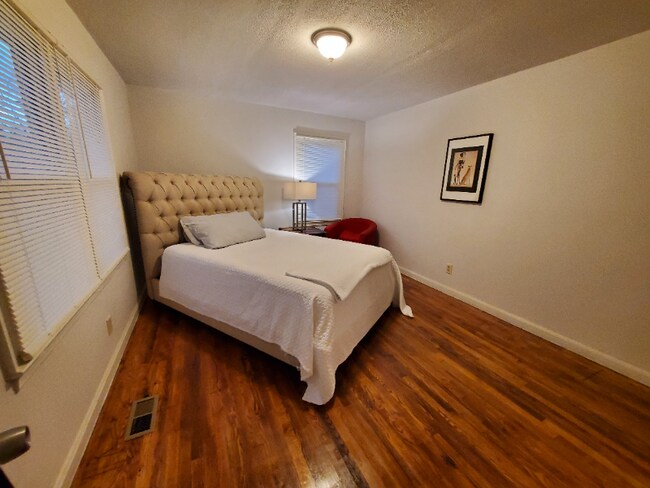 Foto del edificio - 1431 Nash Rd NW