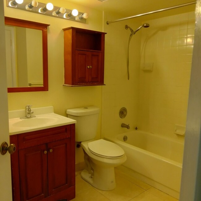 Foto del edificio - 13112 Glenmoor Dr