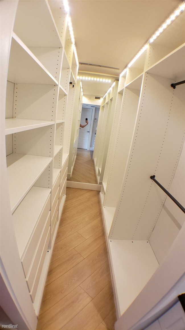Building Photo - 3 br, 3 bath Townhome - Encourte Green