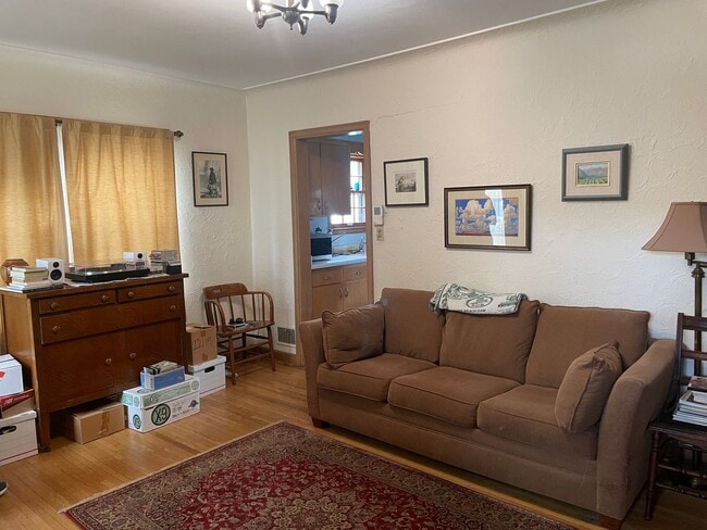 Building Photo - The Cutest 3-Bedroom Tudor - One Block Fro...