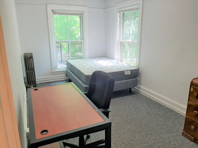 Foto del edificio - 510 E Seneca St