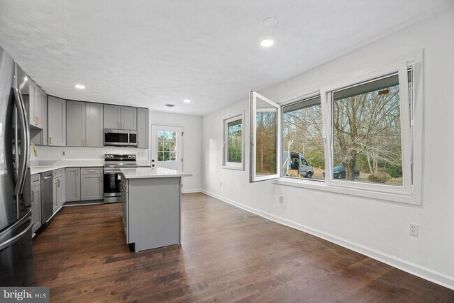 Foto del edificio - 49415 Holland Manor Dr