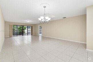Building Photo - 608 St Andrews Rd