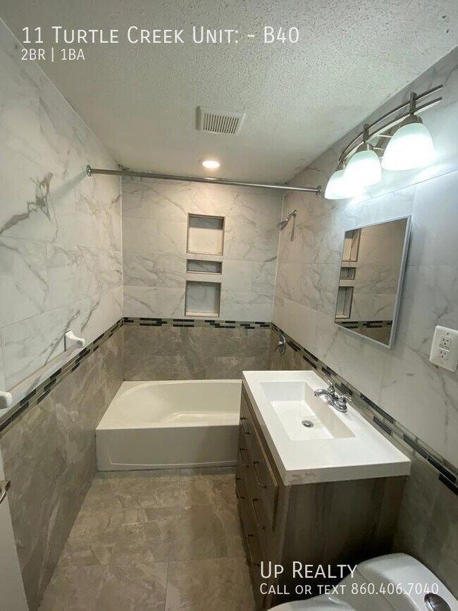 11 Turtle Creek Ln Unit B40, East Hartford, CT 06108 Room for Rent in