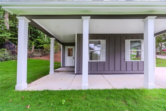 Building Photo - 2405 Abner Pl NW