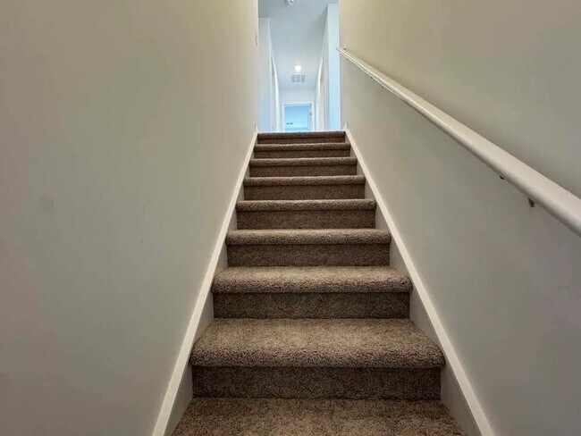 Foto del edificio - 2076 Boxwood Cir
